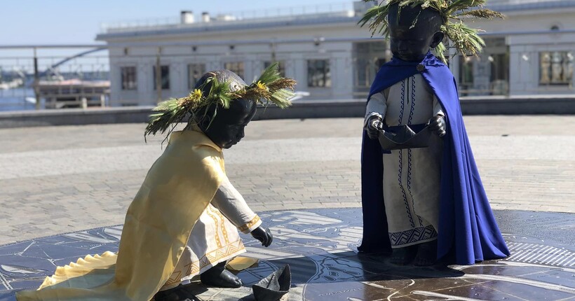У столиці на честь Дня Києва переодягли малюків-засновників міста (фото)