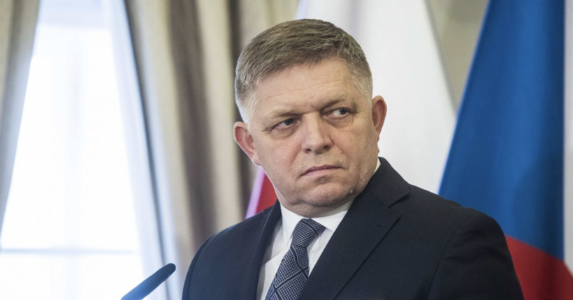 Замах на Фіцо: лікарі розповіли, як зараз почувається прем'єр Словаччини