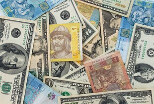 Яким буде валютний курс влітку-2024: потреби бюджету та ризики для гривні