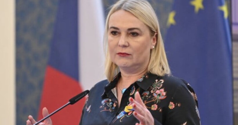 Лише 4 з 18 країн надали кошти на закупівлю снарядів для України, - МО Чехії
