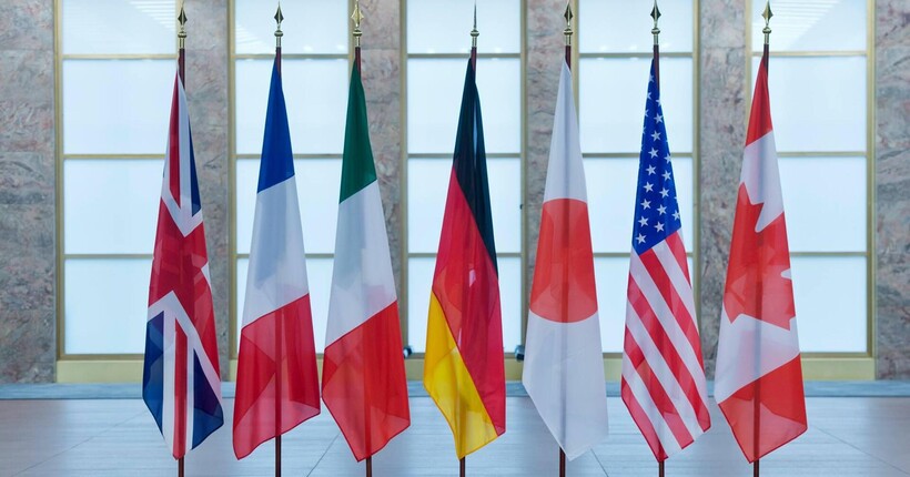 G-7 та ЄС планують посилити контроль над банками, які допомагають росії уникати санкцій, - Bloomberg