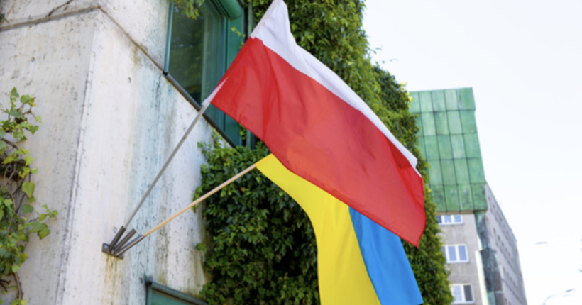 Польща продовжила прихисток українських біженців: Дуда підписав відповідний закон