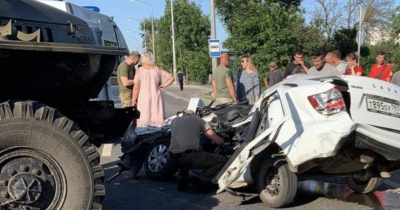 Паливозаправник перетворив авто на металобрухт: окупанти вбили цивільного у Маріуполі