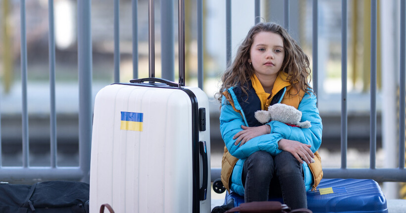 516000 дітей шкільного віку перебувають за кордоном, - Міносвіти