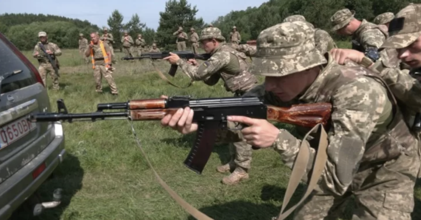 Студентів чоловічої статі, які відмовляться проходити військову підготовку, відраховуватимуть з ВНЗ