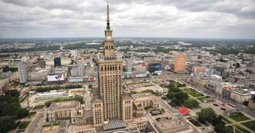 Варшава обмежить в'їзд старих авто в середмістя: що відомо