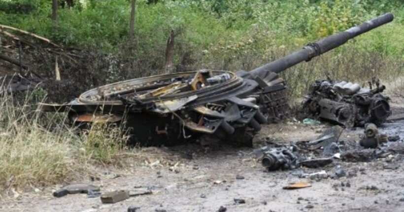Мінус ще 1200 окупантів, 16 танків та літак: Генштаб оновив втрати рф у війні