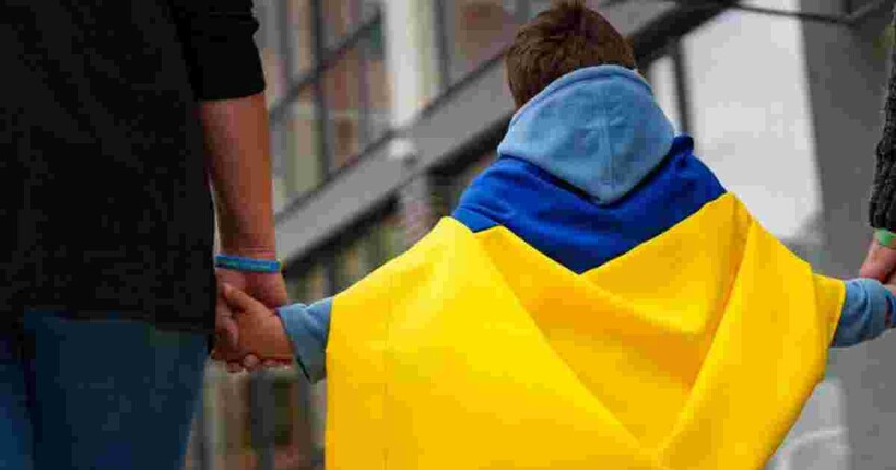 З окупованих територій вдалося повернути ще вісім дітей, - Кулеба