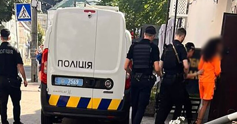 Директорка благодійного фонду привласнила близько 10,5 млн грн, на дронах для ЗСУ