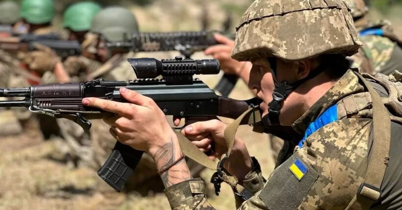 Мобілізація в Україні: Зеленський заявив про недостатню кількість майданчиків для підготовки