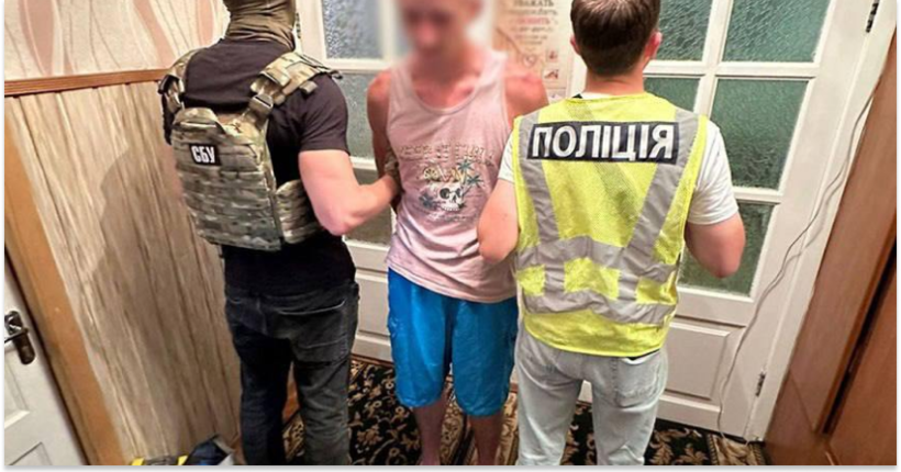 У Києві затримали чоловіка, який на замовлення рф підпалював релейні шафи, – Нацполіція
