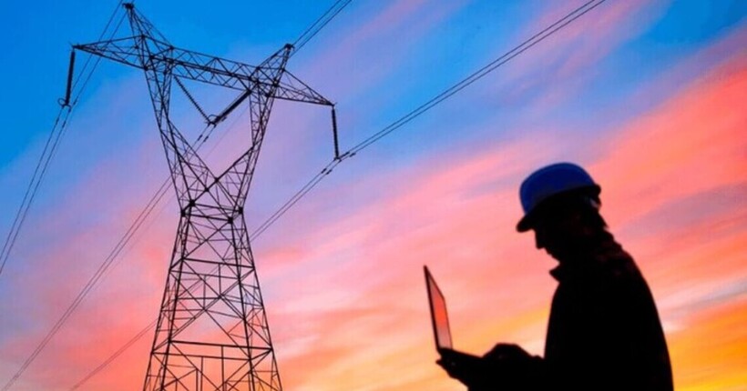 Енергетики України повернули світло тисячам споживачів після ворожих обстрілів, - Міненерго 