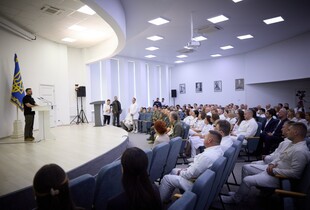 Можемо тільки пишатися нашими українськими лікарями - Зеленський привітав медиків зі святом