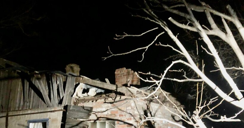 20 снарядів по Нікопольщині: росіяни здійснили чергову нічну атаку на мирні міста