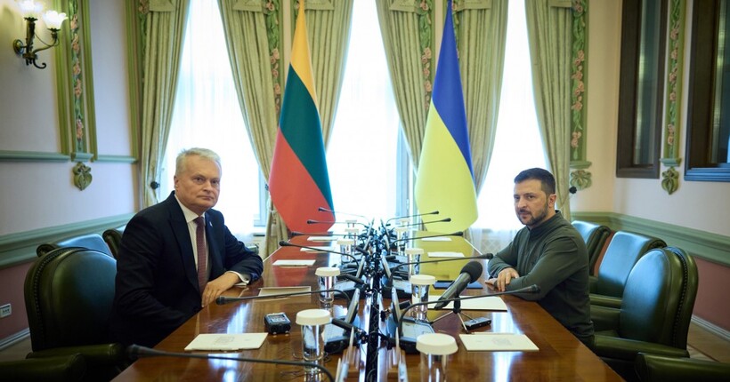 Литва планує передати Україні ЗРК малої дальності - президент Науседа