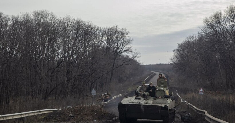 Російських десантників перекинули з-під Херсона на Кремінну та Соледар, - британська розвідка