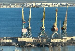Окупанти підіймають з дна затоплений ЗСУ корабель "Новочеркаськ"