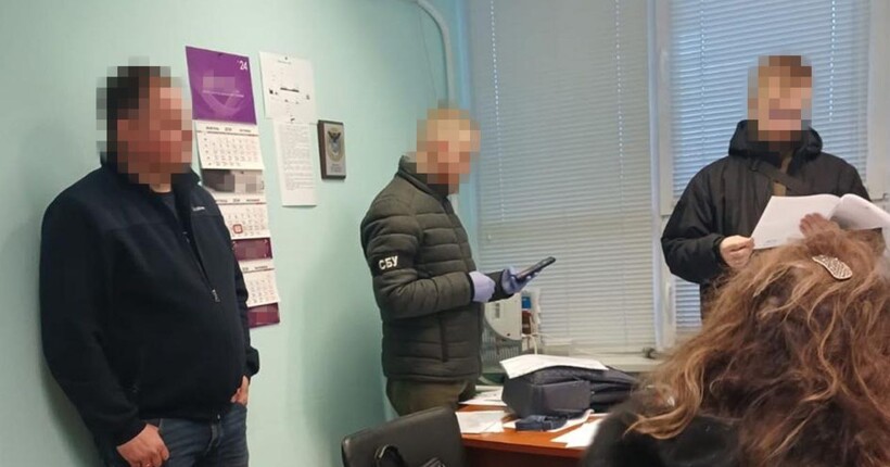 Посадовці ЗСУ “заробили” 27 млн грн на закупівлі запчастин для літаків: СБУ повідомила про підозру