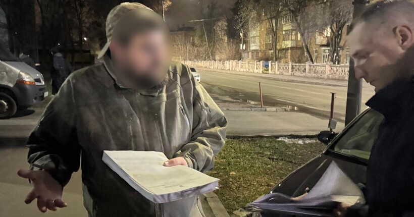 Блогеру-військовому оголосили підозру, через зберігання гранат та набоїв