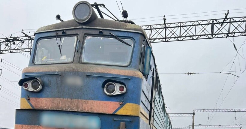 На Рівненщині потяг збив пенсіонерку: жінка загинула на місці