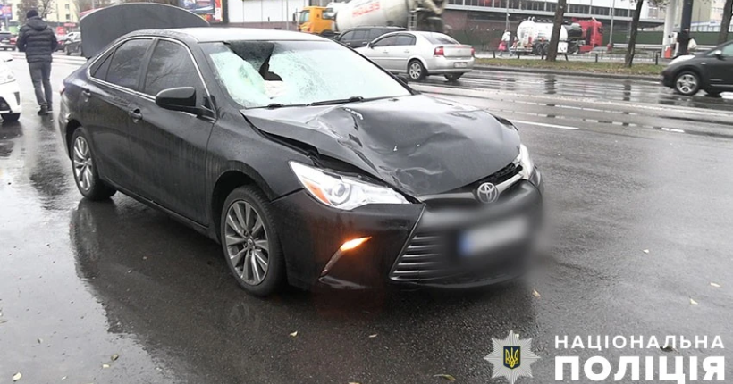 У Києві сталася смертельна ДТП: п'яний водій збив жінку й втік з місця події