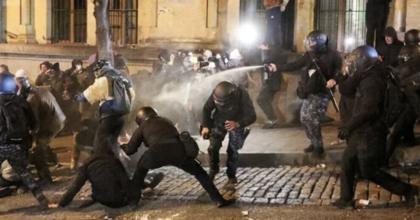 Під час протестів у Грузії правоохоронці травмували понад 70 журналістів