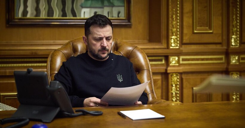 Зеленський обговорив з генсеком НАТО підсумки переговорів в Парижі