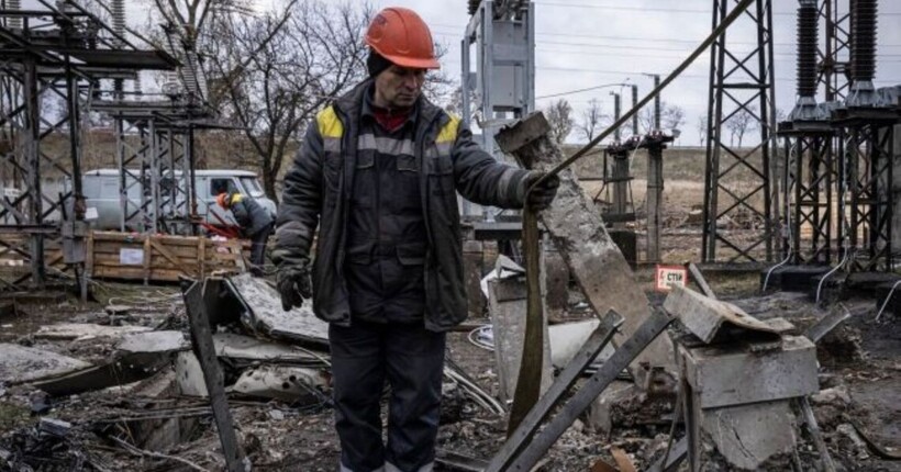 Російські терористи обстріляли енергетичну інфраструктуру Львівщини: внесені зміни до графіків відключень