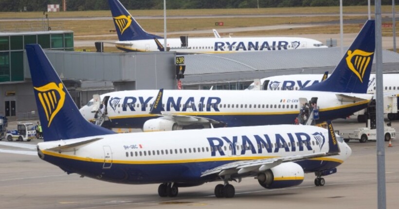 Літак Ryanair був змушений змінити пункт призначення через збої в роботі GPS