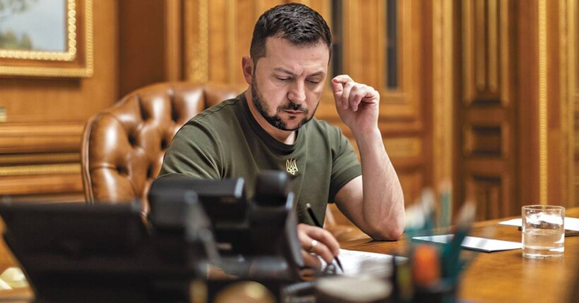 Президент підписав закон про відстрочку від мобілізації для цивільних полонених