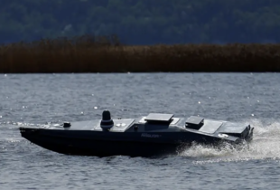 Бійці ГУР вперше у світі знищили повітряну ціль за допомогою морського дрона Magura V5
