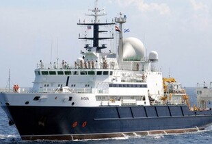 Російський корабель-шпигун шукає в Середземномор'ї затонулий Ursa Major, на якому може бути зброя