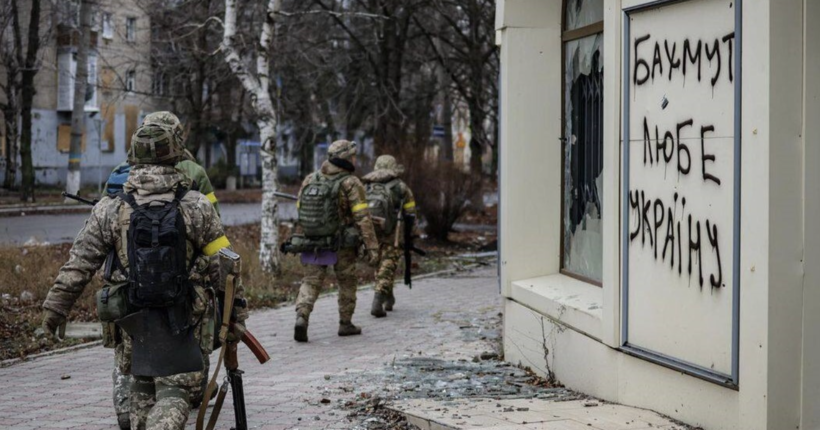 234 удари та понад 100 вбитих окупантів: Череватий розповів про ситуацію на Бахмутському напрямку