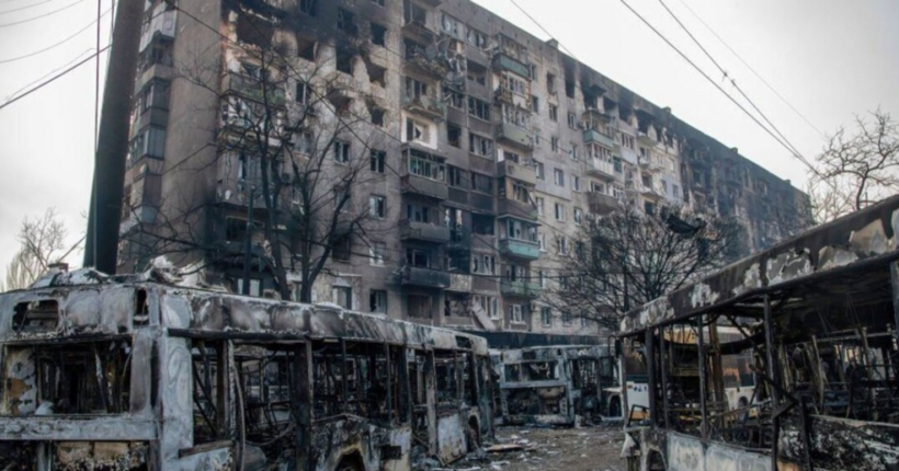 Зносять заради заробітку: радник мера Маріуполя розповів, чому в місті займаються демонтажем будинків