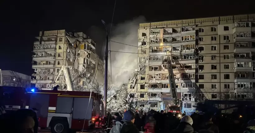 Кількість загиблих внаслідок удару по будинку у Дніпрі збільшилась