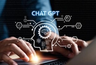 Хто користується ChatGPT: які виклики несе ШІ і де він заблокований