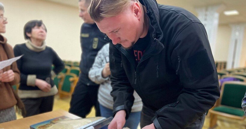 Унікальні артефакти, ікони, стародруки та вироби Рене Лаліка поповнять фонди українських музеїв