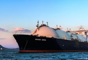 Індія переорієнтовується на американську нафту та ЗПГ, щоб уникнути мит