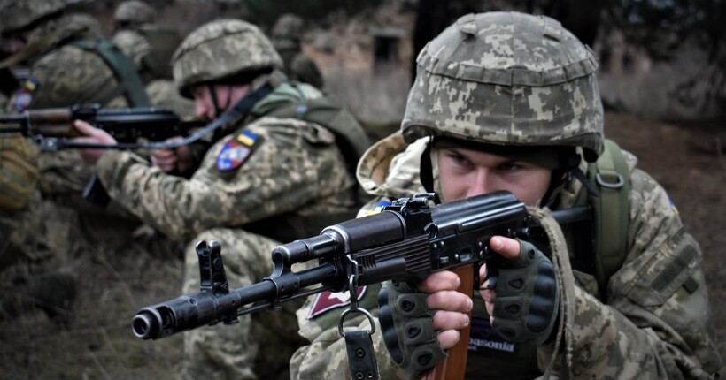 Сили оборони відбили штурм російських військ на Новопавлівському напрямку (відео)
