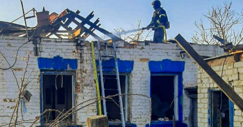 Ворог атакував безпілотником село на Харківщині: згорів будинок