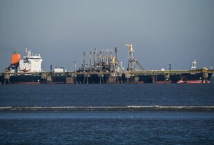 Поставки російської нафти в Китай відновлюються попри санкції - завдяки чому
