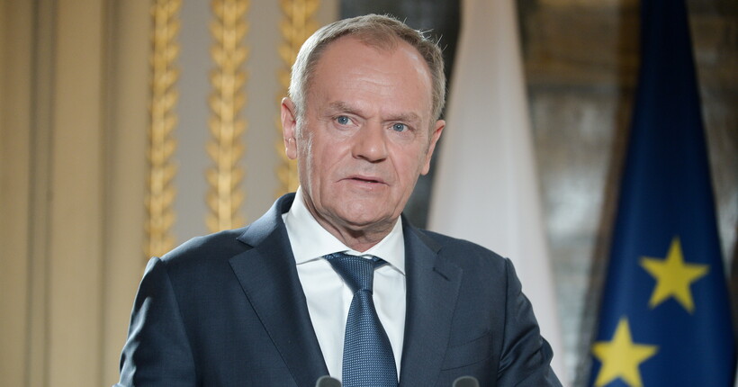 Польща планує підготовку всіх чоловіків до оборони країни – Туск