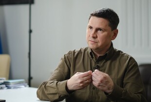 Подоляк відповів, чи братиме Україна участь у переговорах США та рф
