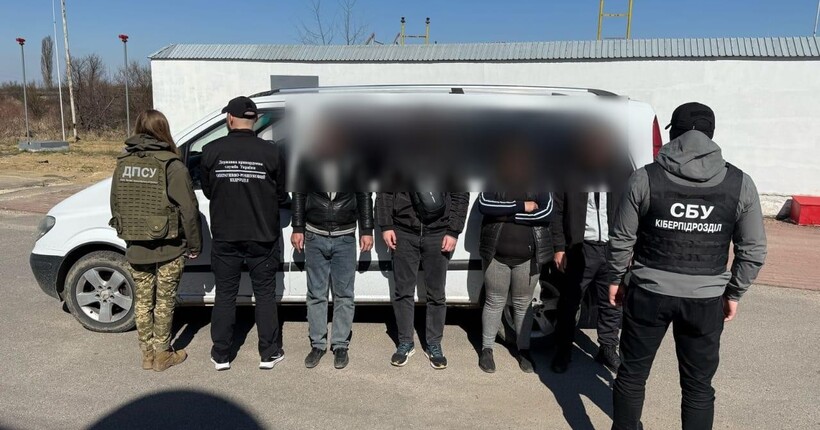 На Закарпатті викрили угруповання переправників: затримано чотирьох осіб