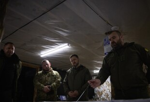 Зеленський на Донеччині зустрівся із командирами "Лінії дронів"