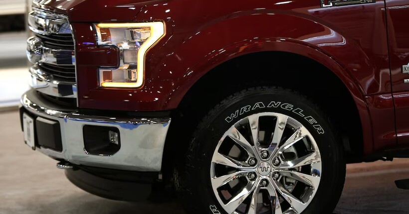 NHTSA розслідує 1,3 мільйона пікапів Ford F-150 через проблеми з коробкою передач