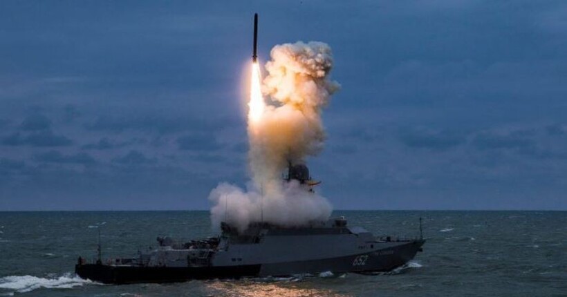 Росіяни вивели в Чорне море ракетоносій крилатих ракет - ВМС