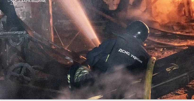 Російські війська атакували Ізюм 14 безпілотниками: спалахнула масштабна пожежа