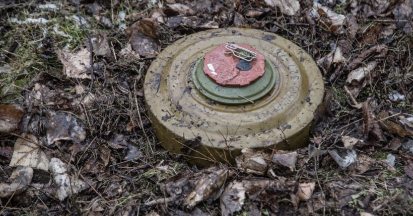 На Херсонщині на міні підірвався 50-річний чоловік: в якому він стані