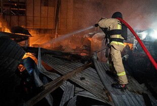Росіяни масовано атакували промислову зону на Полтавщині: у ДСНС опублікували фото